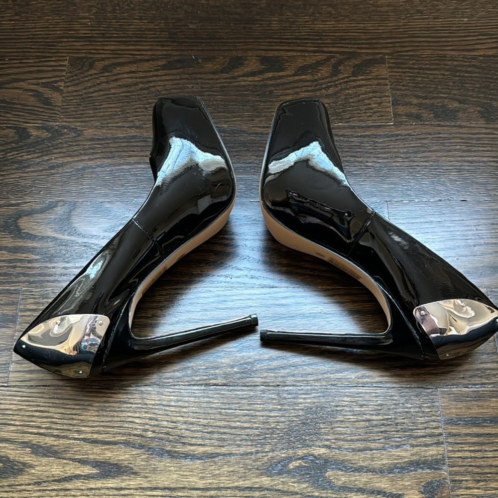🔵 DV DOLCE VITA PATENT LEATHER PUMPS SIZE 7.5